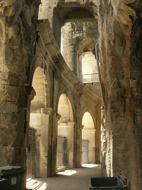 Ancient Roman Architecture, Temple Ruins, Roman Architecture, Roman History, 1st Century, Ancient Architecture, Ancient Ruins, Pompeii, Ancient Rome