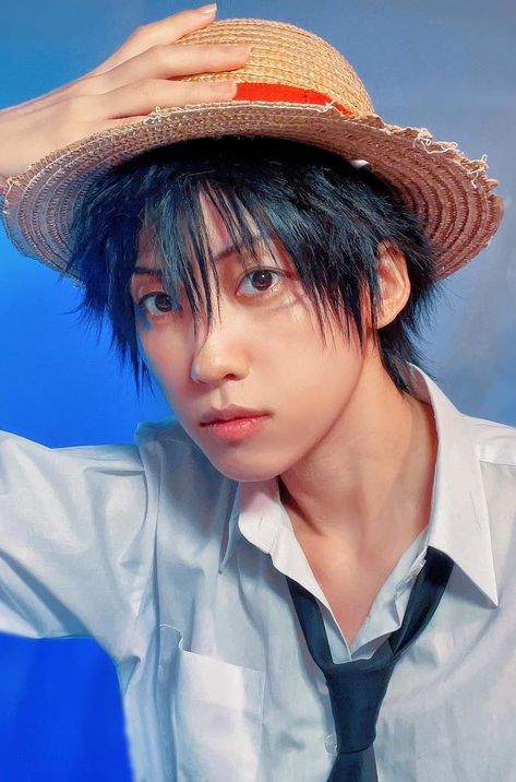 One Piece Cosplay Luffy, Cosplay Luffy, Luffy Cosplay, Overwatch Tracer, One Piece Cosplay, Boys Haircuts, One Piece (anime), Overwatch, Hair Ideas