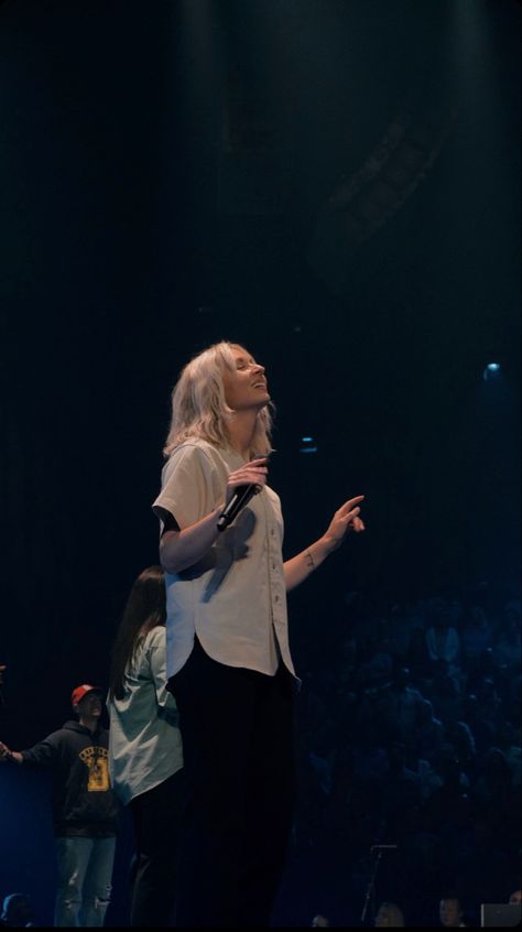 Worship Singer Aesthetic, Tiffany Hudson Elevation, Elevation Worship Outfits, Tiffany Hudson, Worship Team Outfits, Worship Leader Outfit, Worship Outfits, Team Outfits, Modest Church Outfits