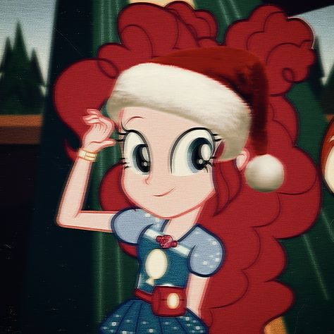 I love Pinkie so much💞 Pinkie Pie Christmas Pfp, Mlp Christmas Pfp, Pinkie Pie Christmas, Pie Christmas, Girls Pfp, My Little Pony Poster, Pinkie Pie, Equestria Girls, Christmas Hat