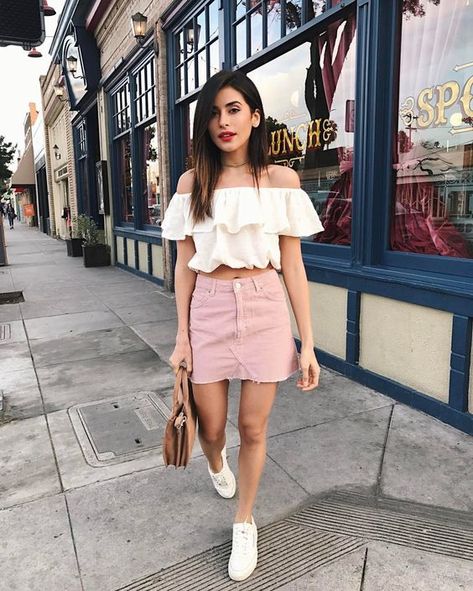 10 outfits con minifalda que te harán lucir guapa sin verte vulgar Easy Summer Outfits, Simple Summer Outfits, Summer Outfit Ideas, Pinterest Fashion, Pink Skirt, Easy Summer, Teen Girls, Spring Summer Outfits, Outfits Ideas