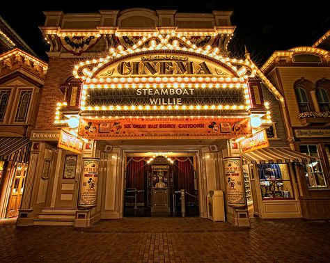 Disneyland - Main Street Cinema  Fun Fact:The mannequin in the ticket booth is wearing a Lillian cast member name badge, the name of Walt Disney's wife. Disneyland Main Street, Disneyland Attractions, Ticket Booth, Disney Shorts, Old Movie, Cinema Theatre, Steamboat Willie, Main Street Usa, Disneyland California