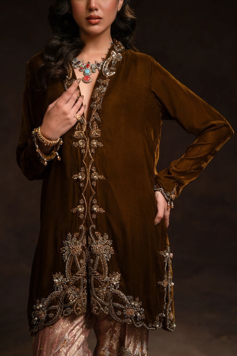 Suits Punjabi, Hand Work Embroidery, Pakistani Dress, Pakistani Dress Design, Fashion Consultant, Dress Design, Pakistani Dresses, Winter Wear, Wedding Outfit