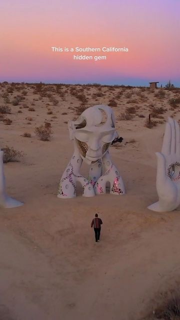 LA Bucket List on Instagram: "Have you seen this hidden gem in Joshua Tree National Park yet? ✨ Located at the Mojave Moon Ranch, a 2.5 hour drive from Los Angeles. (Pro tip: visit select National Parks for free this year on 1/16). See full list at BucketListers.com via our link in bio @LosAngelesBucketList. 🎥: @johnofah #LABucketList #LA" Joshua Tree Trip, Joshua Tree Photos, Joshua Tree Outfit Ideas, Joshua Tree Aesthetic, Mojave Moon, La Bucket List, California Coast Road Trip, Cali Trip, Spiritual Photos