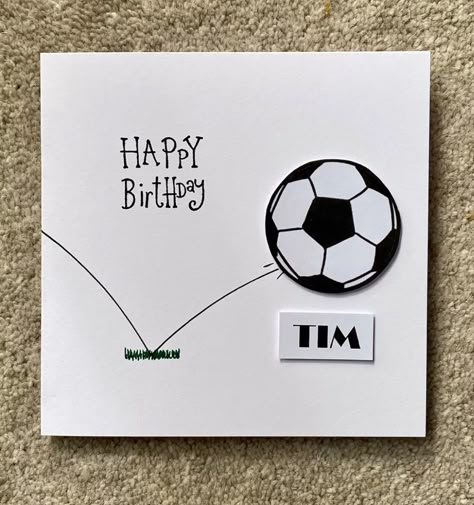 Birthday Card Football, Anniversaire Diy, Birthday Cards For Brother, Soccer Cards, Happy Birthday Art, Birthday Card Drawing, Homemade Birthday Cards, Soccer Birthday, 40th Birthday Cards