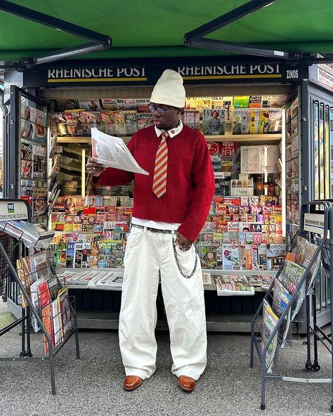 Red Streetwear Outfit, Tie Outfits Men, Red Sweater Outfit, Formal Streetwear, Action Films, Making Movies, Tie Outfit, Martin Lawrence, Classy Outfits Men