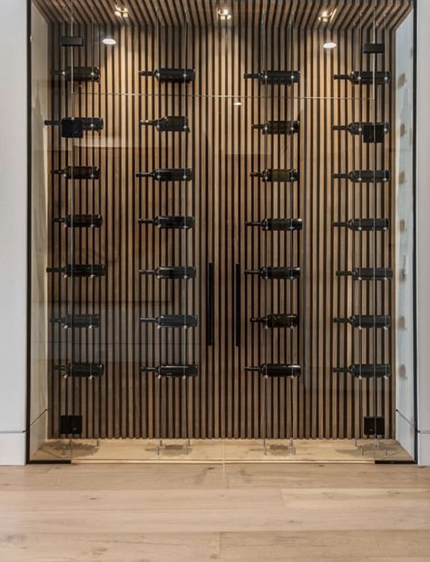 Wine Wall Small Space, Corner Wine Storage, Wine Wall Display Dining Rooms, Modern Wine Cellar Design, Dining Room Wine Wall, Modern Wine Wall, Glass Wine Wall, Wine Room Ideas In House, Modern Wine Room