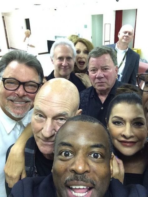 The Greatest Star Trek Selfie Ever Star Trek: Voyager, Alien Nation, Brent Spiner, Jonathan Frakes, Paddy Kelly, Deep Space Nine, Star Trek Characters, Candace Cameron Bure, Starship Enterprise