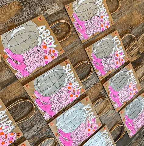 So many Nashville themed gift bags! Love 💗🤠🫶🏼 #gift #giftbags #nashville #cowgirl #bachelorette Nashville Bachelorette Party Gift Bags, Bachelorette Party Gift Bags, Nashville Cowgirl, Barbie Cowgirl, Bachelorette Party Gift Bag, Nashville Bachelorette Party, Cowgirl Bachelorette, Bachelorette Party Gift, Nashville Bachelorette