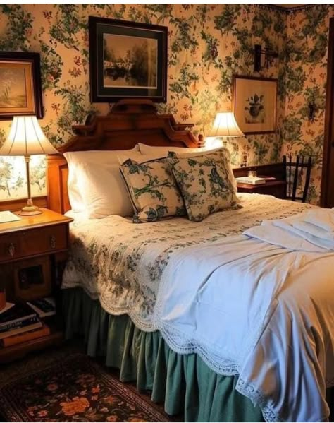 Vintage Bed And Breakfast Aesthetic, 1940s Bedroom Decor, Bed And Breakfast Aesthetic, Vintage Bed And Breakfast, 1940s Bedroom, Breakfast Aesthetic, Cottage Bed, Skirt Aesthetic, Cottage Room