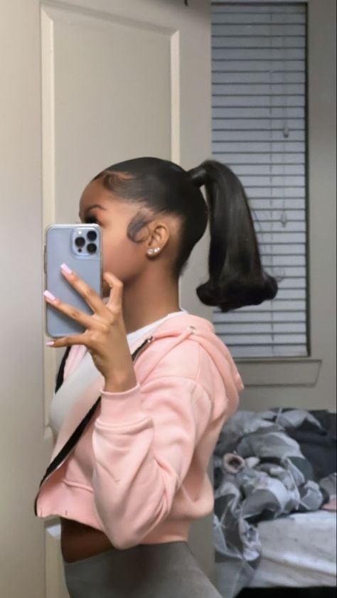 Mid Barbie Ponytail, Medium Ponytail Hairstyles Black, Teen Ponytail Hairstyles Black, Ponytail With Flipped Ends, Natural Straightened Hair Black Women, Short Barbie Ponytail, Short Ponytail Hairstyles Black Women, Slick Back Hairstyles Black Women, Pondo Hairstyles