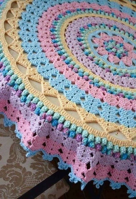 Taplak Meja Crochet, Crochet Tablecloth Pattern, Free Crochet Doily Patterns, شال كروشيه, Crochet Table Runner Pattern, Crochet Dollies, Crochet Rug Patterns, Crochet Mandala Pattern, Crochet Motif Patterns