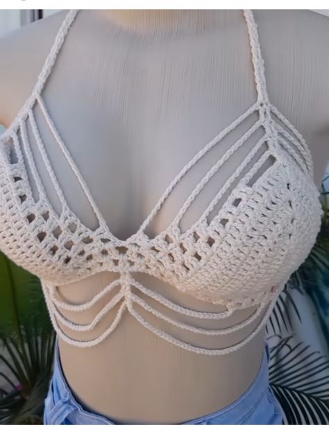 Crochet Bra Cup, Crochet Bra Pattern, Crochet Halter Top Pattern, Yarn Clothes, Halter Top Pattern, Crochet Bathing Suits, Crochet Bra, Crochet Clothing And Accessories, Crochet Summer Tops