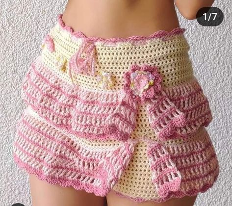 Knitted Mini Skirt, Crochet Tutu, Skirt Crochet, Crochet Bottoms, Bow Skirt, Mode Crochet, Crochet Ruffle, Crochet Skirts, Crochet Bows