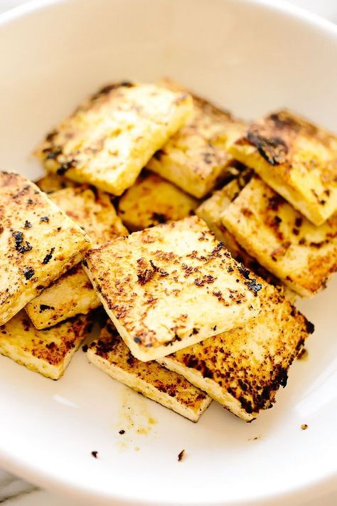 Vegan Halloumi Cheese | Just as deliciously salty as the original and can be enjoyed on its own, over salads, or tucked into sandwiches! Vegan Halloumi, Halloumi Cheese, Vegan Cheese Recipes, Firm Tofu, Cheese Recipe, Tofu Recipes, Vegan Cooking, Nutritional Yeast, Tempeh