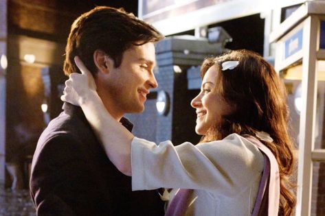 Best TV Show Couples, Slow Burn Romances — Grey's Anatomy, Virgin River Lois Smallville, Romance Tv Shows, Slowburn Romance, Show Couples, Tv Show Couples, Ghost House, Virgin River, Superman Lois, Slow Burn