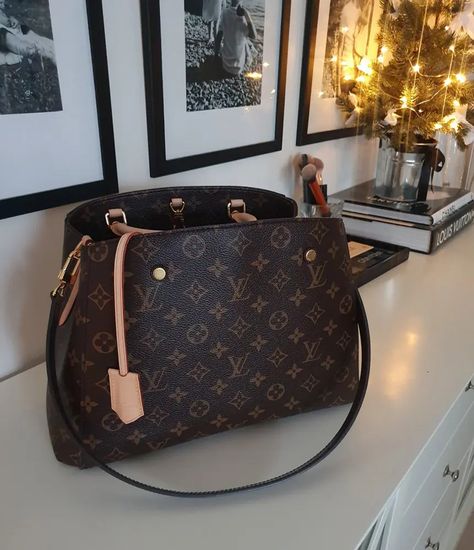 Luis Vuitton Handbag, Best Louis Vuitton Handbags, Business Purse, Dream Handbags, Louis Vuitton Montaigne, Bags Wishlist, Louis Vuitton Bag Outfit, Beauty Outfits, Sac Louis Vuitton