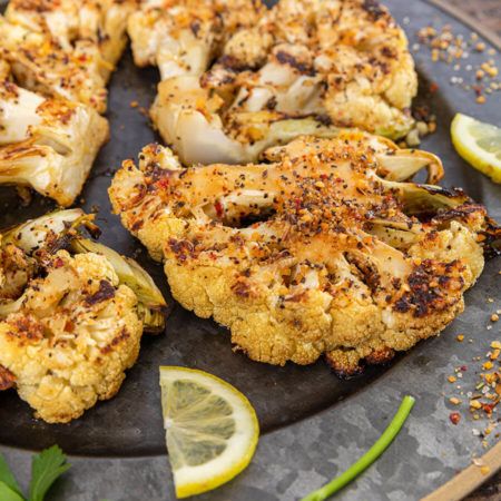 George Foreman Grill Vegetable Recipes, Smoked Cauliflower Steaks, Grilled Cauliflower Steaks Recipes, Grilled Cauliflower Recipes, Grill Cauliflower, Grilled Cauliflower Steak, Vegan Barbeque, Grilled Cauliflower Steaks, July 4th Recipes