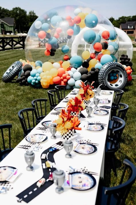 3rd Birthday Party Themes, Hot Wheels Birthday Party Ideas, Hot Wheels Birthday Party, Hot Wheels Themed Birthday Party, Best Party Ideas, Monster Jam Birthday, Hotwheels Birthday Party, 2nd Birthday Party For Boys, 2nd Birthday Boys