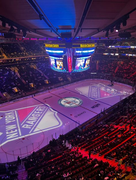 #rangers #hockey #madisonsquaregarden #msg Ny Rangers Game Aesthetic, New York Rangers Aesthetic, Comp Sci, Hockey Aesthetic, Hockey Arena, Hockey Romance, Rangers Game, Rangers Hockey, Ny Rangers