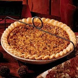 Basic Black Walnut Pie Black Walnut Pie Recipe, Black Walnuts Recipes, Forage Recipes, Summer Pies, Walnut Pie, Ranch Dress, Hippopotamus For Christmas, Walnut Recipes, Good Pie