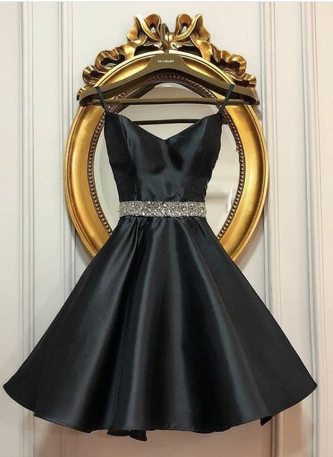 Mascarade Ball Dresses Short, Black Quinceanera Dama Dresses, Black And Gold Dama Dresses, Black Damas Dresses For Quince, Black And Gold Prom Dress Short, Red And Black Dama Dresses, Black Dama Dresses, Black Dama Dresses For Quince, Black And Gold Dress Formal Classy