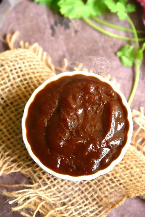 Learn how to make quick and delicious Sweet Tamarind Chutney recipe with detailed step by step pictures. Date Tamarind Chutney recipe for Chaat. Turmeric Pickle Recipe, Sweet Chutney Recipe, Tamarind Chutney Recipe, Homemade Spring Rolls, Bhel Recipe, Green Chutney Recipe, Date Chutney, Short Recipes, Tamarind Chutney