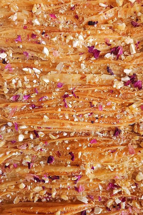 Crinkle Cake Recipe, Tik Tok Desserts, Filo Crinkle Cake, Phyllo Crinkle Cake, Phyllo Crinkle Dessert, Phyllo Dough Crinkle Cake, Crinkle Cake Phyllo 12 Tomatoes, Crinkle Cake Phyllo, Butterscotch Custard