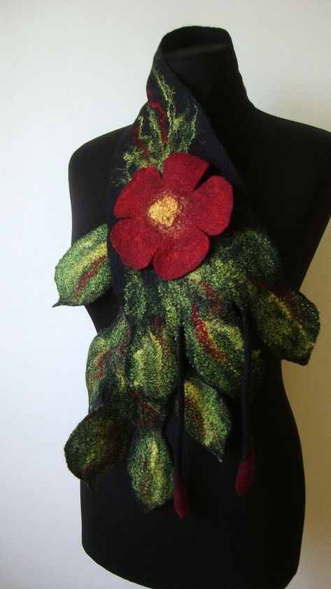 Felt Flower Scarf, Wool Necklace, Felt Flower Bouquet, Mommy Outfits, Nuno Felt Scarf, Scarf Wool, Felted Scarf, Ruffle Scarf, Flower Scarf