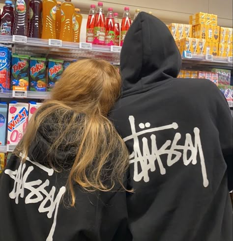 Matching Stussy Couple, Stussy Couple, Stussy Hoodie Outfit, 8 Ball Jacket, Hoodie Outfit Ideas, Hoodie Outfit Aesthetic, List Aesthetic, Stussy Hoodie, Mens Casual Outfits Summer