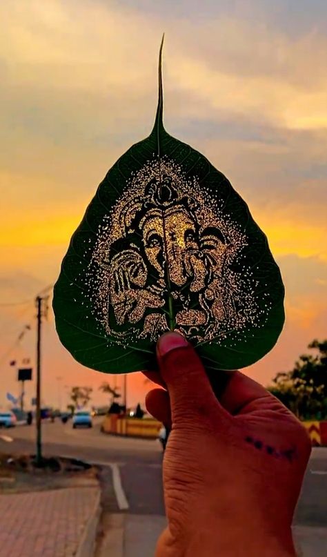 Bappa Wallpaper Aesthetic, Bappa Aesthetic, Dare Games For Friends, Bappa Photo, Ganpati Songs, Jay Hanuman, Ganpati Bappa Photo, Dhoni Photos, Ms Dhoni Photos