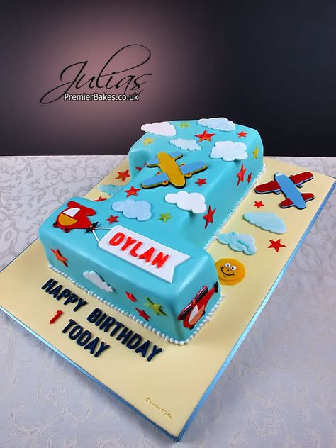 Cake 1 Year Boy, 1st Year Cake, Fondant Cake Tutorial, Boys 1st Birthday Cake, Baby Boy Birthday Cake, Baby First Birthday Cake, Cake For Husband, Cars Theme Birthday Party, 1st Birthday Cakes