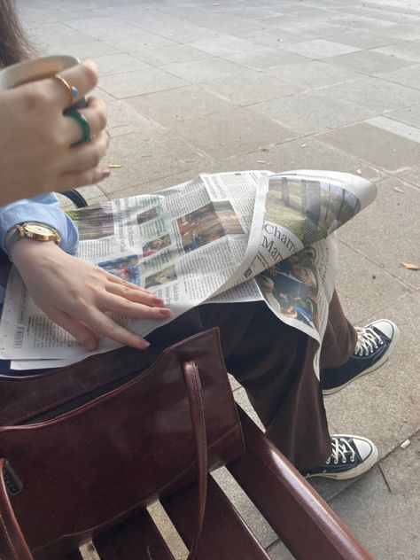 #reading #newspaper Newspaper Club Aesthetic, Newspaper Reading Aesthetic, Newspaper Editor Aesthetic, School Newspaper Aesthetic, Reading Newspaper Aesthetic, Girl Reading Newspaper, Journalism Aesthetic, Tommy Egan, Reading A Magazine