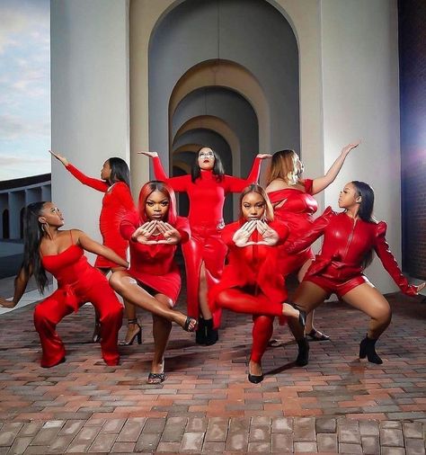 Delta Sigma Theta Sorority Photoshoot Ideas, Delta Sigma Theta Photoshoot Graduation, Delta Sigma Theta Poses, Delta Photoshoot Ideas, Delta Sigma Theta Photoshoot Ideas, J13 Delta Sigma Theta Outfit, Deltaversary Ideas, Dst Photoshoot, Delta Sigma Theta Photoshoot