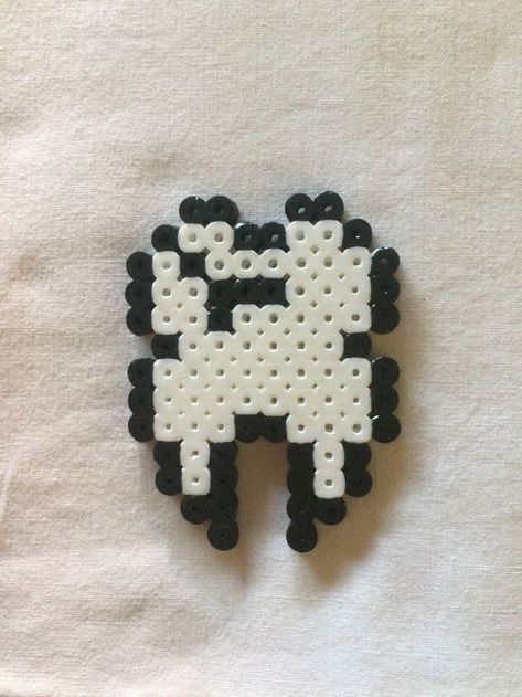 Tooth Pixel Art, Melty Bead Designs, Kandi Inspo, Hamma Beads Ideas, Easy Perler Bead Patterns, Perler Ideas, Pearl Beads Pattern, Easy Perler Beads Ideas, Fuse Bead Patterns