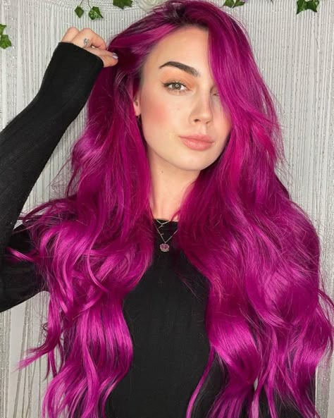 Fuchsia Hair, New Year Hair, Magenta Hair Colors, Pink Waves, Red Hair Inspiration, Light Purple Hair, Magenta Hair, Hot Pink Hair, Fire Hair