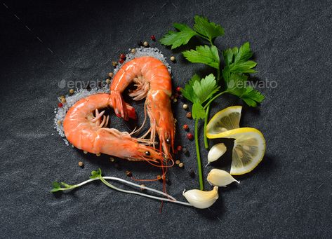 Seafood Dinner Ideas, Fish Food Photography, Pan Fried Shrimp, Fish Photography, Pineapple Shrimp, Shrimp Burger, Bbq Shrimp, Prawn Shrimp, Images Design