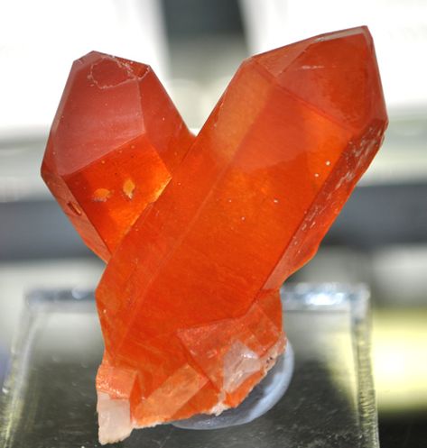 Red Hematite-Stained Quartz / Orange River, South Africa Orange Quartz, Northern Cape, Red Quartz, Crystal Formations, Orange Crystals, Pretty Rocks, Beautiful Rocks, Traditional Games, Natural Rock