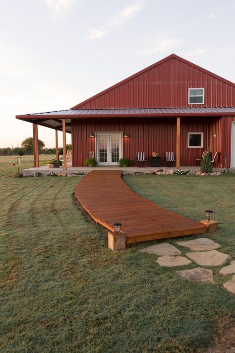 Rustic Red Cottage - Rustic Red Cottage - Mueller, Inc Home Office Farmhouse, Metal Shop Building, Metal Building Designs, Steel Building Homes, Metal Barn Homes, Office Farmhouse, Patio Grande, Metal Building Home, Steel Frame House