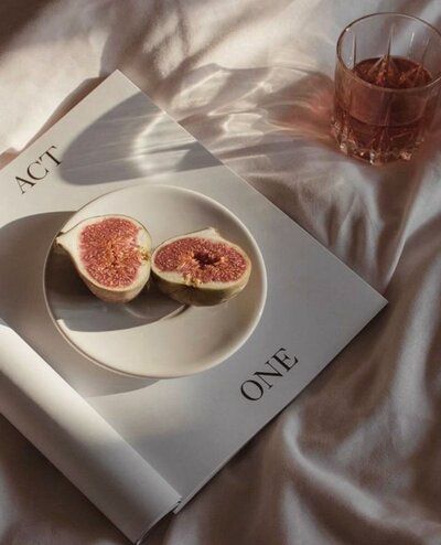 Living In London, Fotografi Vintage, Cream Aesthetic, Classy Aesthetic, Beige Aesthetic, Brand Colors, Aesthetic Photo, Aesthetic Photography, Aesthetic Food