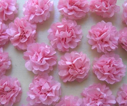 tissue paper flowers Tissue Paper Flowers Diy, Kraf Kertas, Tissue Flowers, Diy Flores, Fleurs Diy, Paper Flower Crafts, Tissue Paper Flowers, Paper Flower Tutorial, Paper Flowers Diy