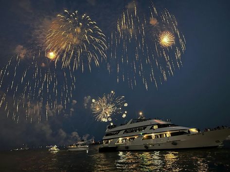 90s Forever Fireworks Yacht  Cruise (Chicago), Anita Dee Yacht Charters, Chicago, 6 July 2024 | AllEvents.in | AllEvents.in Chicago 4th Of July, 4th Of July Events, July Events, 6 July, Lake Shore Drive, Millennium Park, Washington Park, Grand Floridian, Navy Pier