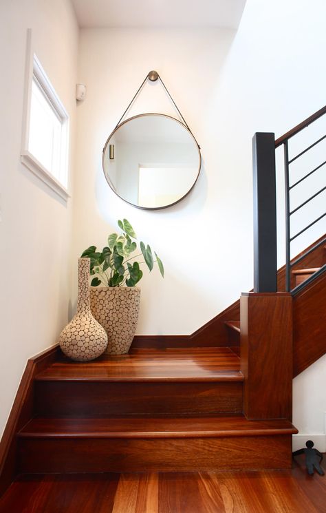 28 Best Stairway Decorating Ideas and Designs for 2019 Small Stair Landing Decor, Landing Decor Ideas, Stair Landing Decor, Landing Decor, تحت الدرج, Staircase Landing, Staircase Wall Decor, Stairway Decorating, Stair Wall