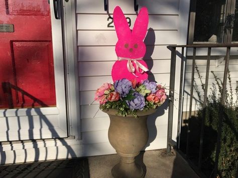 Easter Porch Ideas, Jumbo Easter Eggs, Urban Gardening Ideas, Easter Porch, Burlap Bunny, Topiary Diy, Neon Painting, Easter Bunny Wreath, Easter Peeps