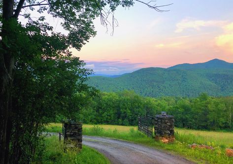 Vermont In The Summer, Vermont Summer Aesthetic, Vermont Aesthetic Summer, Burlington Vermont Aesthetic, Vermont Vacation Summer, University Of Vermont Aesthetic, Uvm Vermont Aesthetic, New England Summer Aesthetic, Vermont Scenery