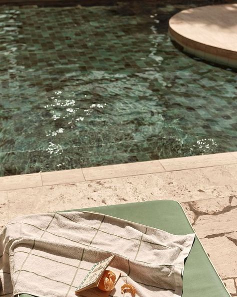 The Calile Hotel (@thecalilehotel) • Fotos y vídeos de Instagram Beach Hotel Aesthetic, Calile Hotel, Italian Hotel, Hotel Aesthetic, Resort Photos, Inspiration Images, Beverly Hills Hotel, Slim Aarons, Vision Board Inspiration