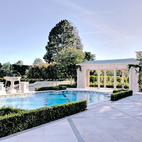 French Pool, Classic Mansion, White Mansion, Mansion Exterior, Villa Pool, Pool House Plans, Topanga Canyon, Modern Architecture Interior, Mansion Designs