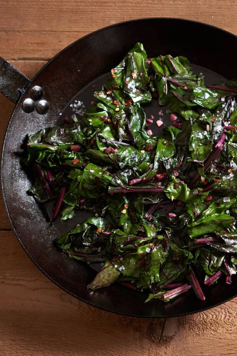 Beet Leaf Recipes, Beet Greens Recipe, Beet Green Recipes, Sauteed Beet Greens, Cooking Beets, Easy Summer Side Dishes, Fresh Beets, Beet Recipes, Beet Greens