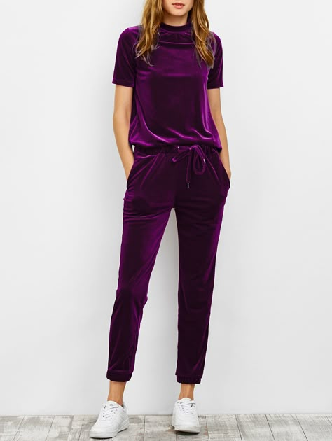 $31.99 Velvet High Collar Tee And Jogging Pants PURPLISH RED: Gym Sets | ZAFUL Áo Blu, Gym Sets, Velvet Tees, Sweat Suit, Velvet Clothes, Cooler Look, Velvet Fashion, Jogging Pants, Mode Inspiration