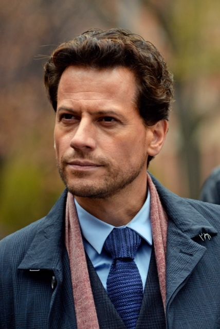 Ioan Gruffudd on ABC's "Forever" Welsh Actors, Forever Tv Show, Henry Morgan, Ioan Gruffudd, On Jo, Diamonds Are Forever, Fashionable Men, Male Actors, Fantasy Series